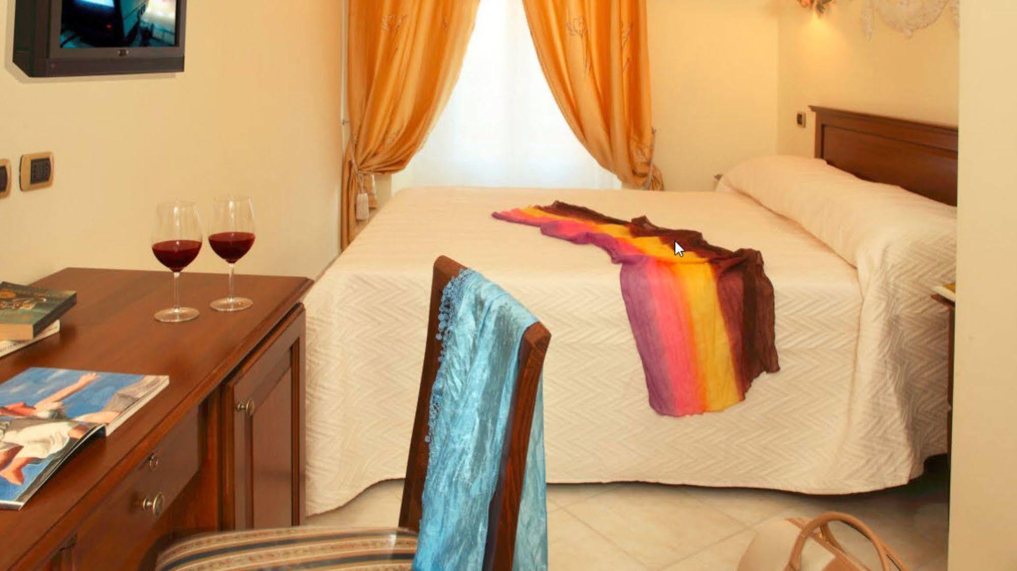 Hotel De Monti Roma Ngoại thất bức ảnh